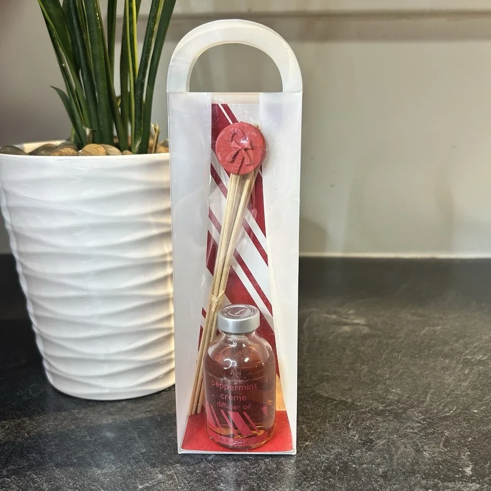 NEW Pier 1 Import Peppermint‎ Creme Diffuser Oil .95 oz & Reeds DISCONTINUED